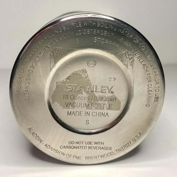 Stanley Insulated 16 Ounce Thermos/ Vacuum Bottle - Picture 8 of 8